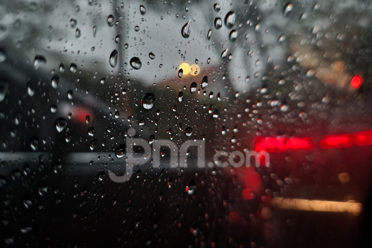 Cuaca Malang Hari Ini: Hujan Ringan Mengguyur Wilayah Pagi Sampai Sore